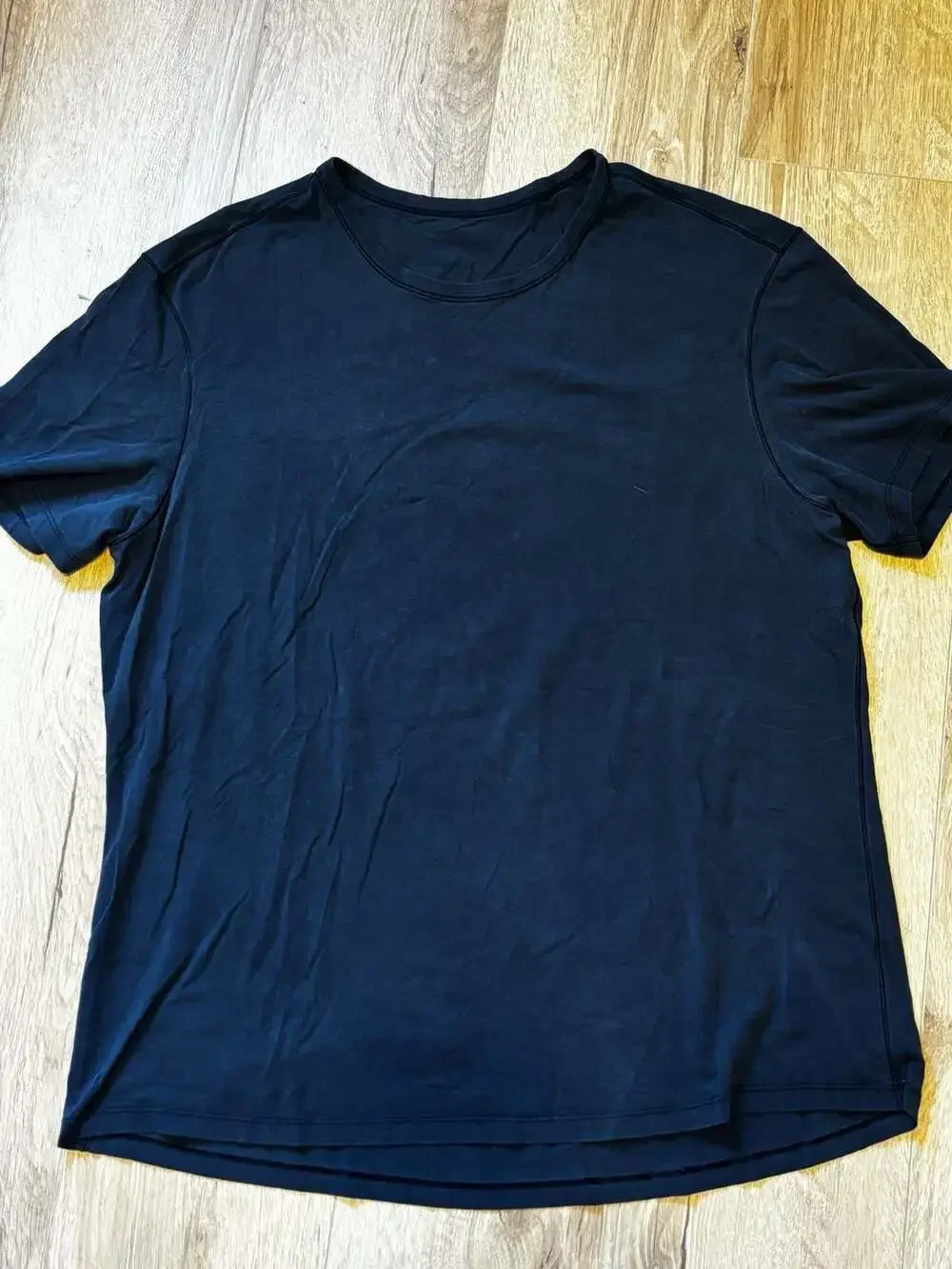 Lululemon Mens Short Sleeve Shirt Black